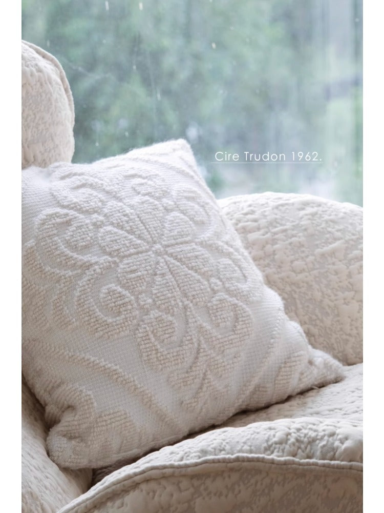 BD070 - Cire Trud@n Series Embossed Pillow: Cream, Soft, and Three-Dimensional, Ideal for Home Use