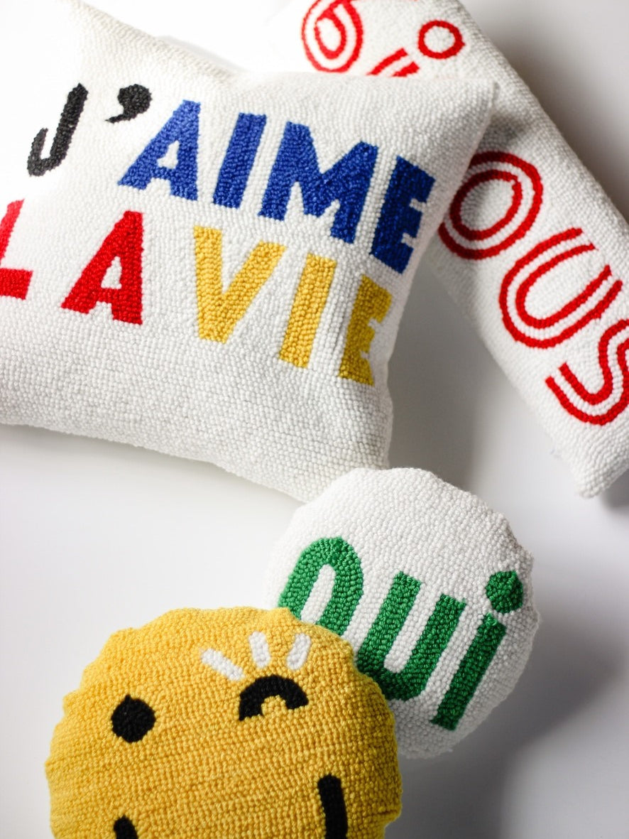 BD036 - Exported North American Smiley Wool Thread 3D Pillow: "I Love Life" Colorful Letter Cushion