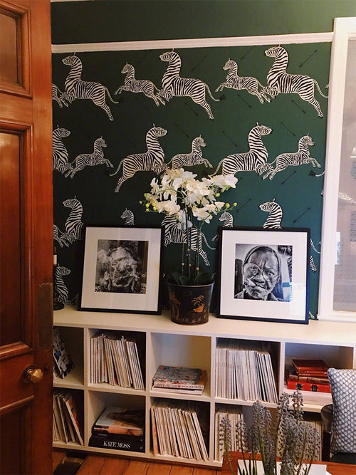 AH068 - Vintage "Crazy Zebra" Green Mid-Century Modern Sofa Wall Art