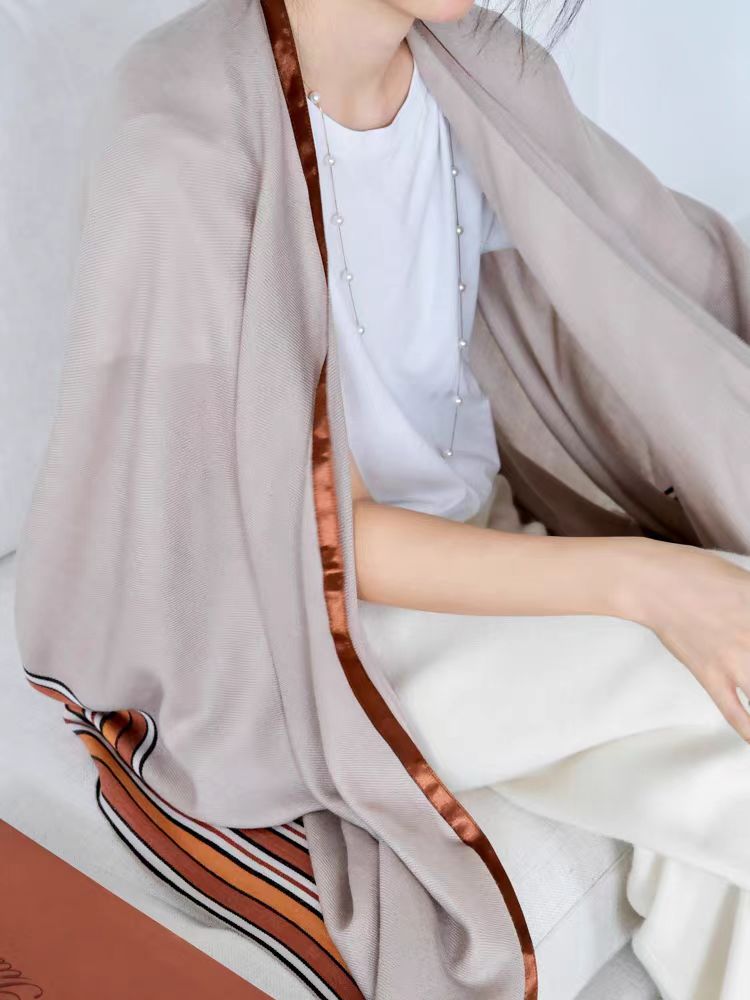 CP098 - LoroPian@ Fine Wool Silk Summer Air-Conditioned Blanket