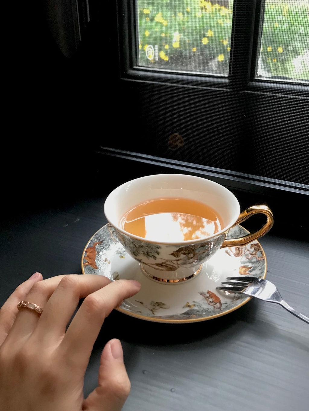 DC004 - Coffee Cup and Saucer Set: A Touch of French Elegance