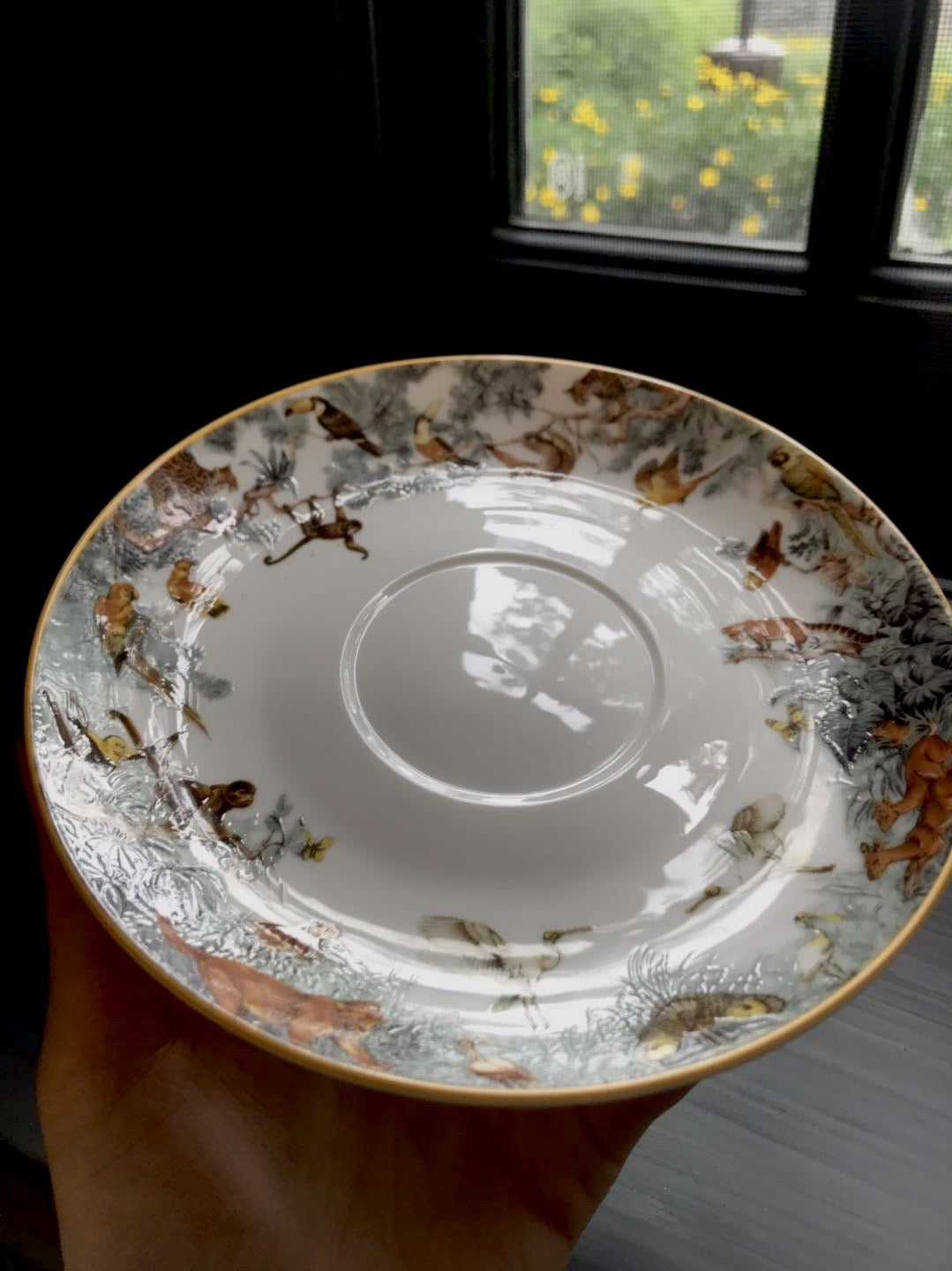 DC004 - Coffee Cup and Saucer Set: A Touch of French Elegance