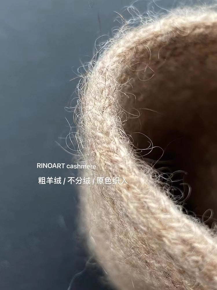 BD053 - Vintage Style Double-Sided Wool Cushion: Pig Nose Chain Design