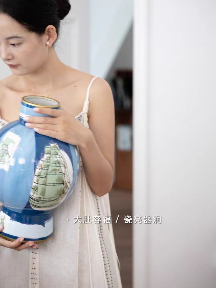 DC131 - Home Decor ITALY. Antique Blue and White Porcelain "Smooth Sailing" Hand-painted Underglaze Color Porcelain Vase with Good Implications