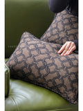 BD053 - Vintage Style Double-Sided Wool Cushion: Pig Nose Chain Design