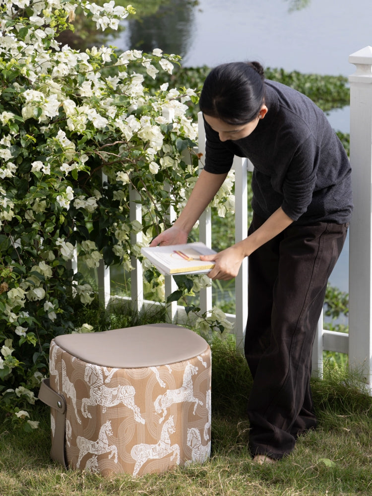 CH079-1 - H Deco Saddle Stool: Royal Horse, Multifunctional, Side Table, Ottoman, Pouf
