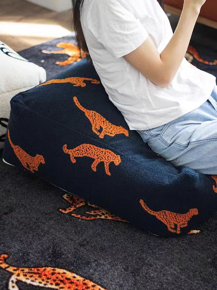 CH015-2 - California Leopard Pouf