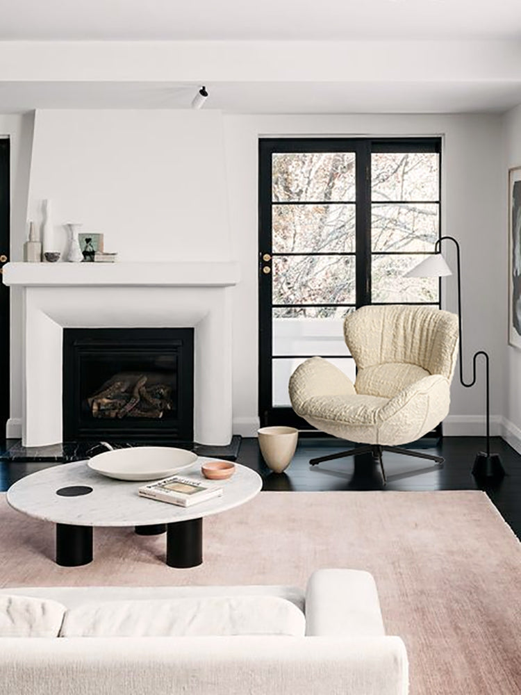 CH049 - Swan Chair: Bubble-shaped, Single Seater, Reading Nook, Comfortable